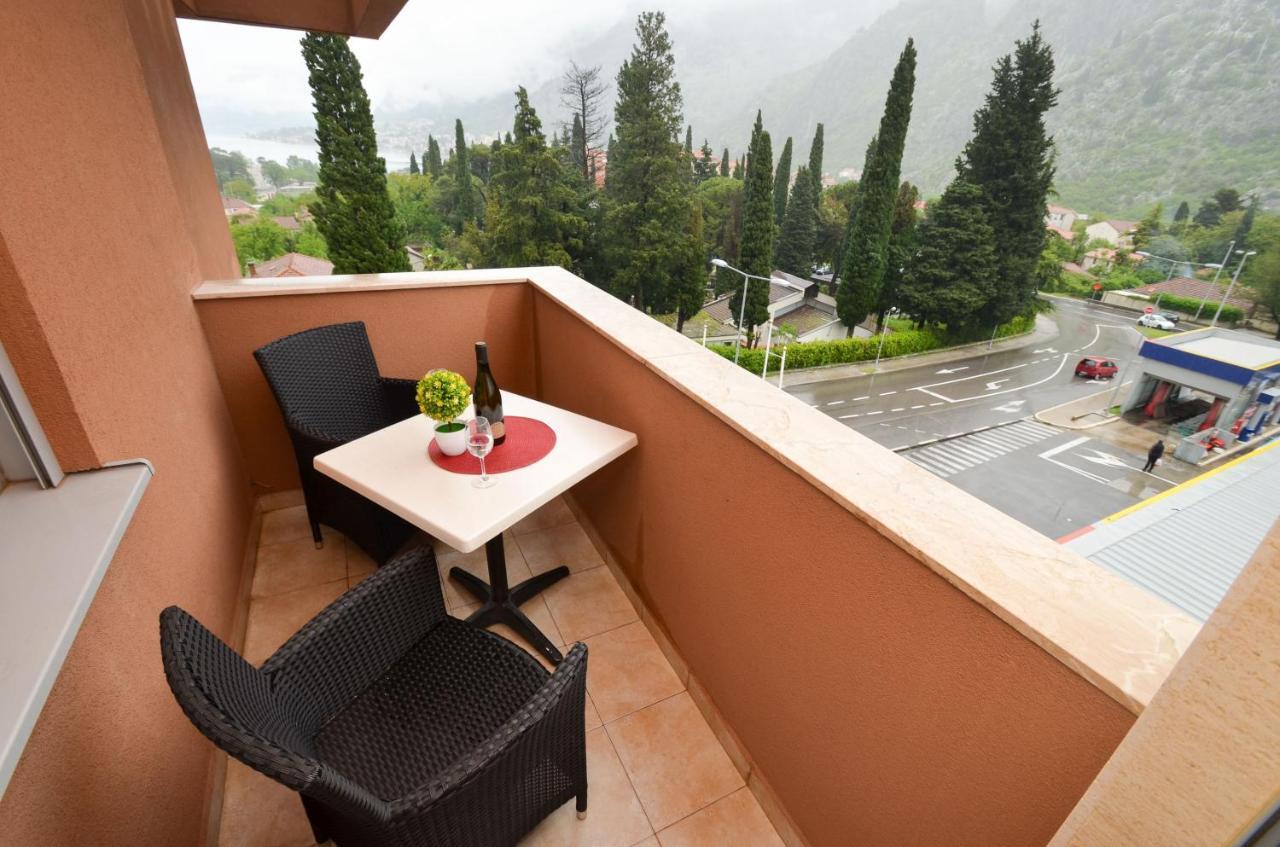 City Center Kotor - Garage Parking Included Exterior photo